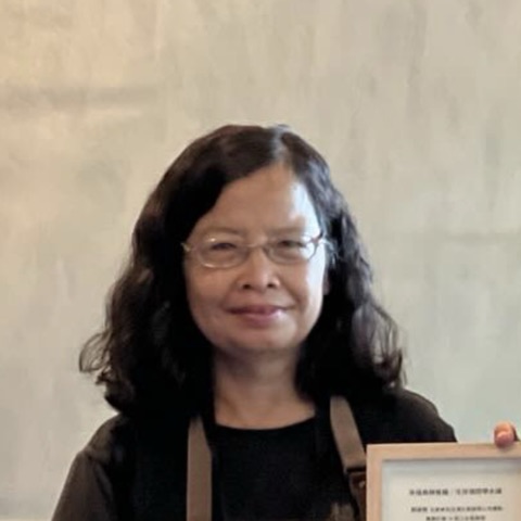 何秉諭