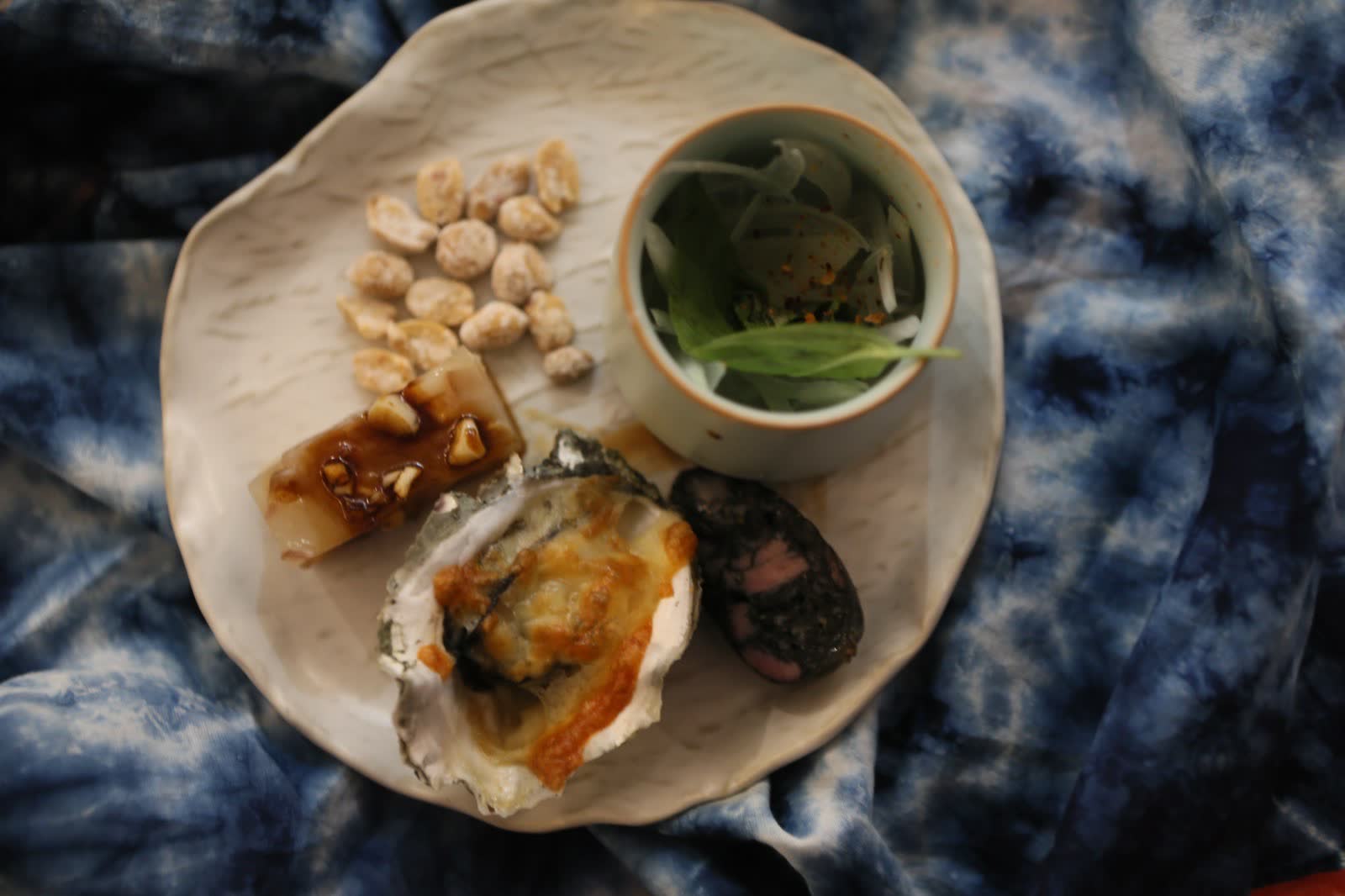 厝邊作伙，一盤五味