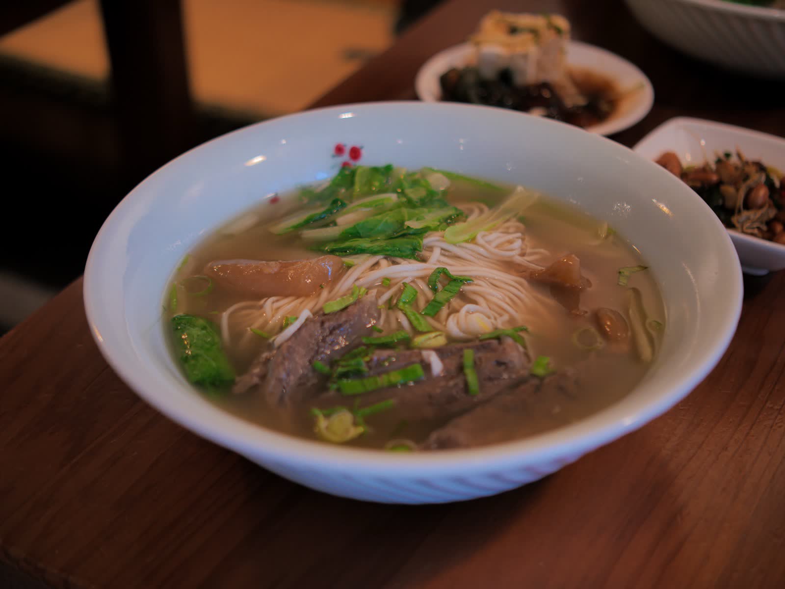 清燉半筋半肉,湯是清澈的